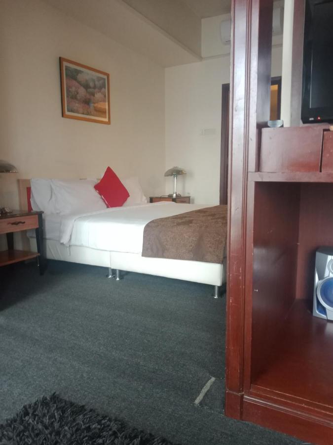 Royal Apartment Times Square Kuala Lumpur Exterior photo