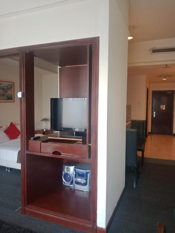 Royal Apartment Times Square Kuala Lumpur Exterior photo