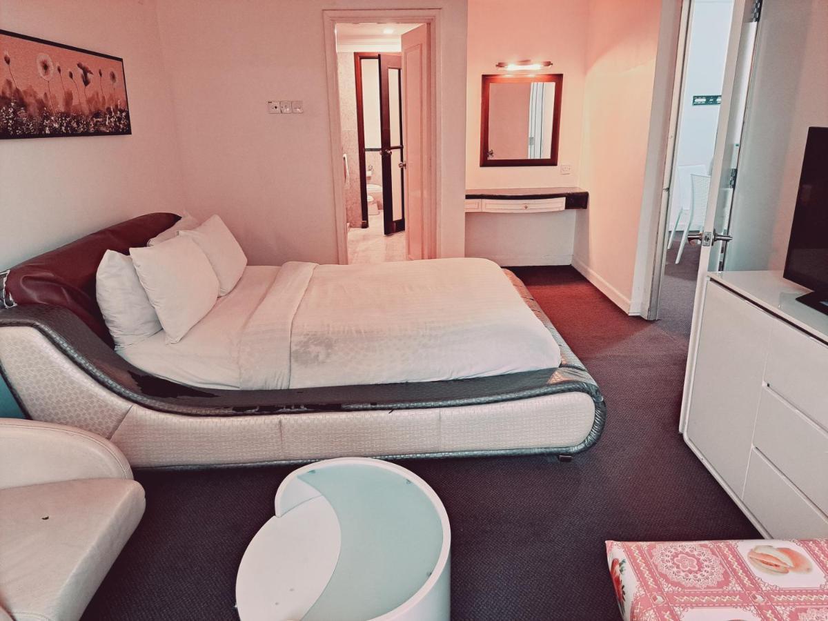 Royal Apartment Times Square Kuala Lumpur Exterior photo